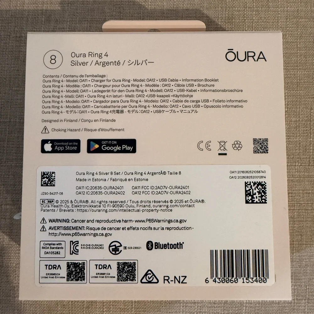 Oura Ring 4 in Elegant Silver